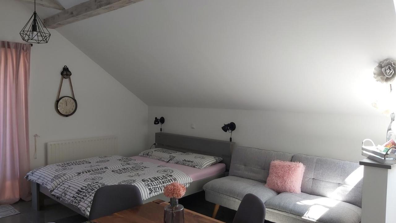 Studio Apartman Grizzly Слунь Екстер'єр фото